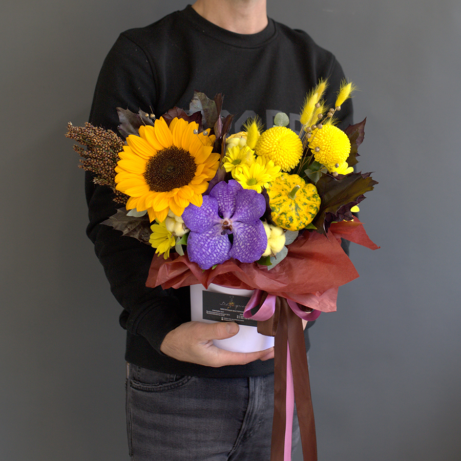 Коробка с цветами "Осенний акцент"