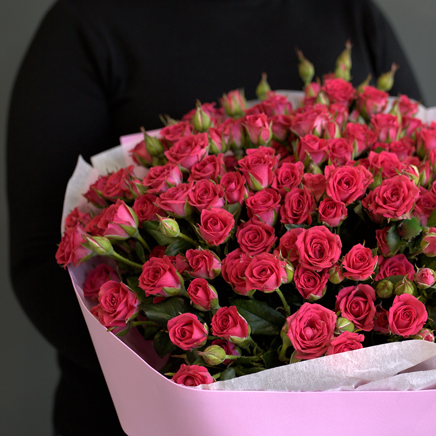 Букет из кустовых роз