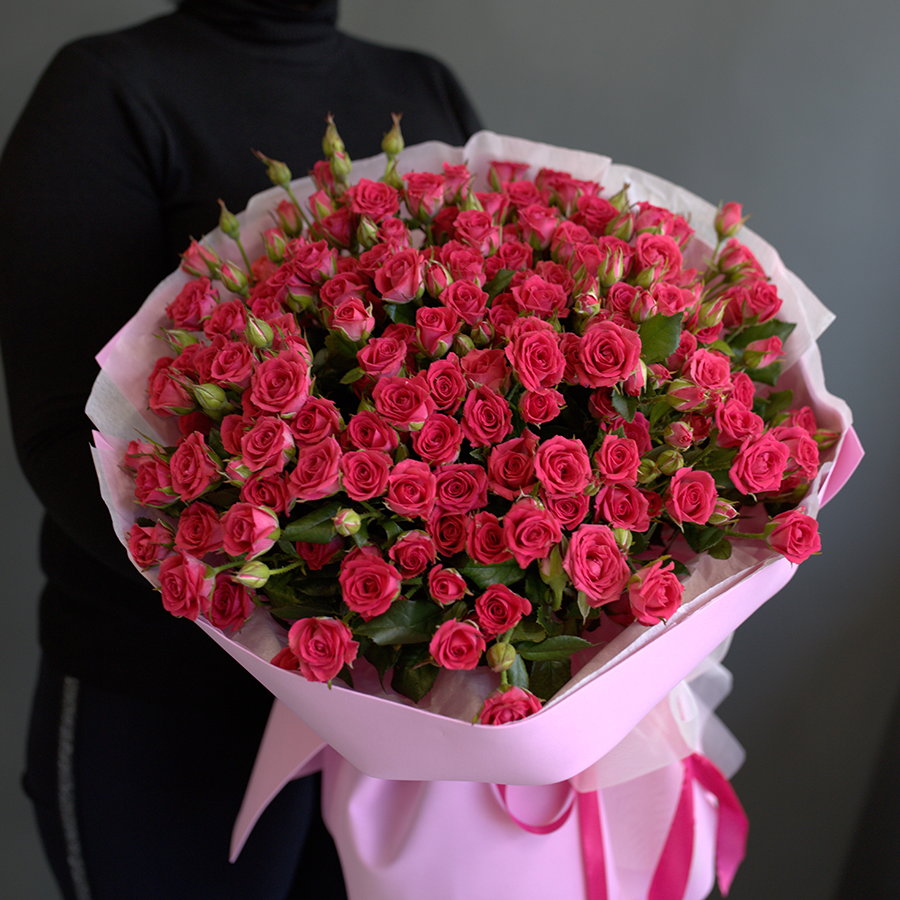 Букет из кустовых роз